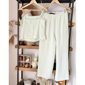Vintage Austin Reed Size 4/6 Pastel Mint Green Cami Pants Set Button Back
